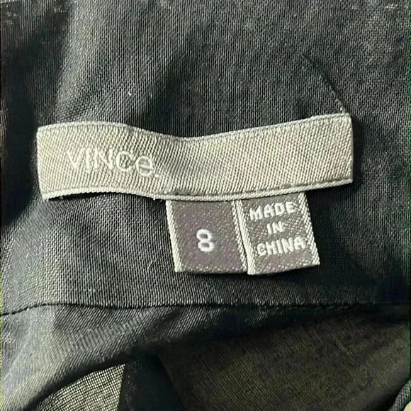 Vince Sheer Sleeveless Black Blouse Size 8 ((RR)) - Picture 5 of 6